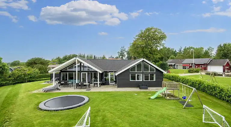 Großes Ferienhaus am Vejle Fjord mit Pool