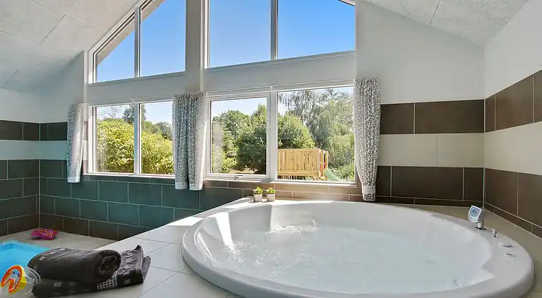 Großes Ferienhaus am Vejle Fjord mit Pool