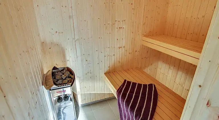 Sommarhus i Asserbo med pool och aktivitetsrum