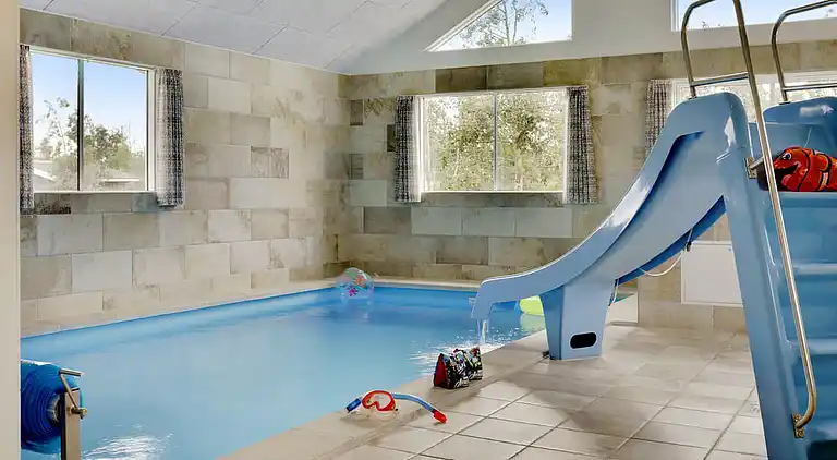 Stort sommarhus för 20 vid Marielyst