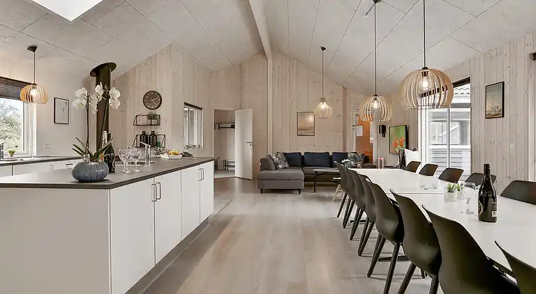 Stort sommarhus för 20 vid Marielyst