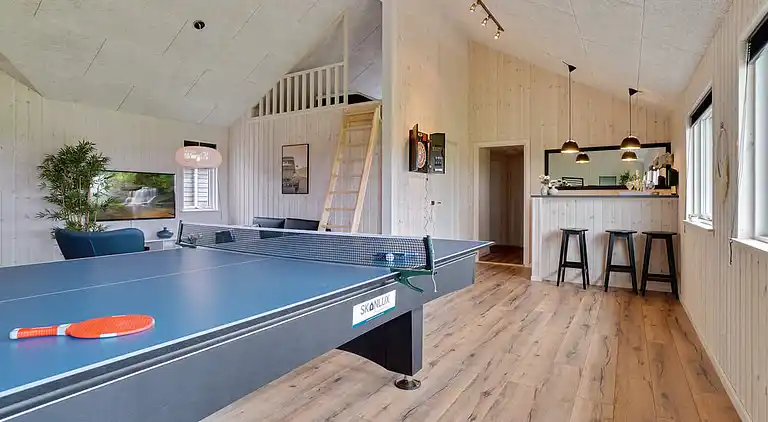 Luxus-Ferienhaus: Pool, Spa, Freizeitraum