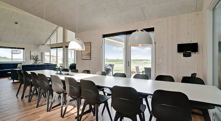 Luxus-Ferienhaus: Pool, Spa, Freizeitraum