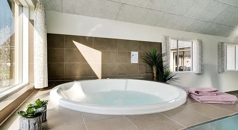 Ferienoase mit Pool, Spa & Aktivitäten