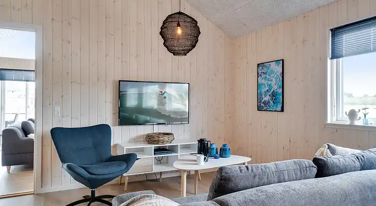 Großes Ferienhaus mit Pool, Spa & Spielraum