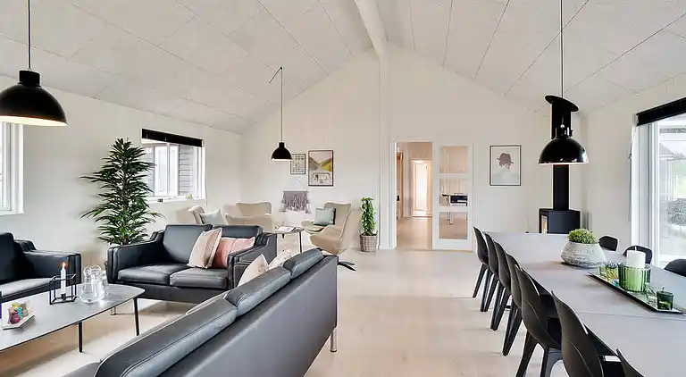 Ferienhaus mit Indoor-Wasserpark für 30