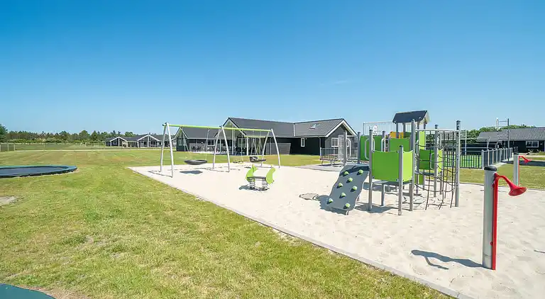 Ferienhaus mit Indoor-Wasserpark für 30