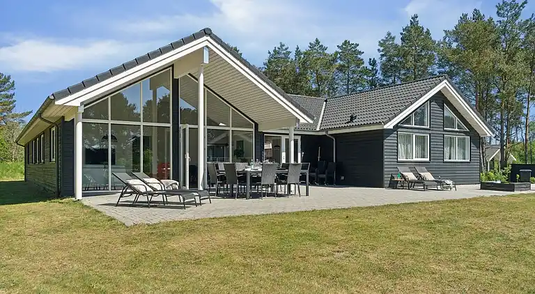 Großes Sommerhaus bei Snogebæk für 18