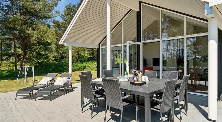 Großes Sommerhaus bei Snogebæk für 18