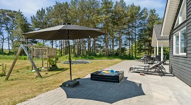 Großes Sommerhaus bei Snogebæk für 18