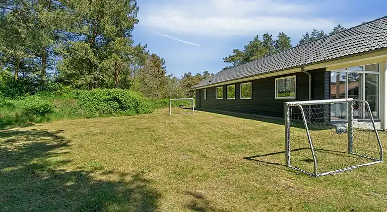 Großes Sommerhaus bei Snogebæk für 18