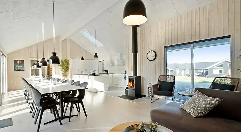 Großes Ferienhaus in Grenå mit Pool & Spa