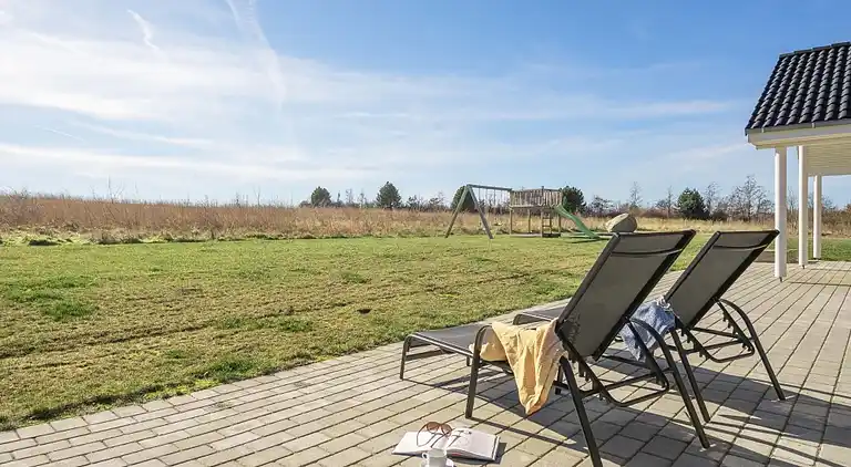 Großes Ferienhaus in Grenå mit Pool & Spa