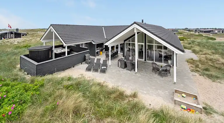 Großes Ferienhaus am Strand - für 20 Pers.