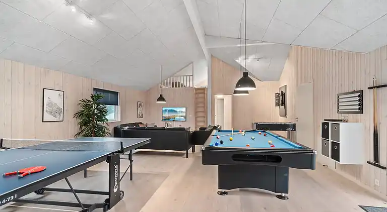 Geräumiges Ferienhaus mit Pool & Spa