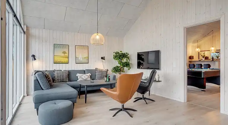 Stort familjevänligt sommarhus vid Mommark