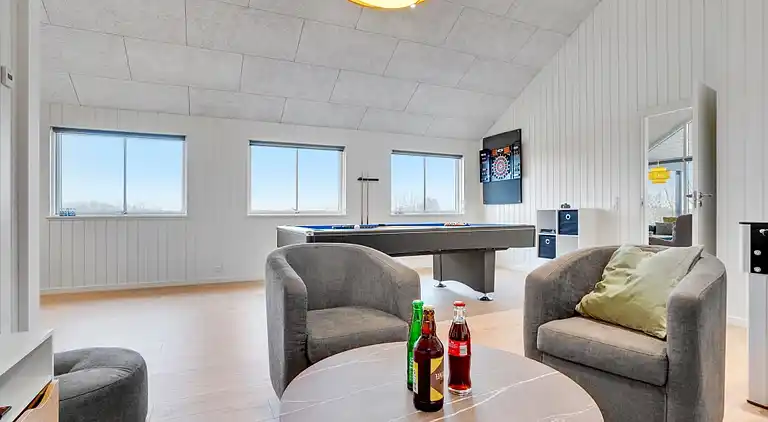 Ferienhaus in Mommark für 18 mit Pool