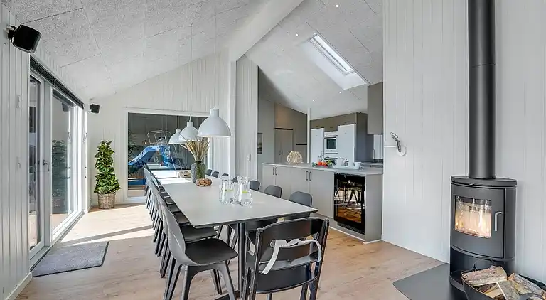 Große Sommerperle mit Pool, Aktivitäten & Spa