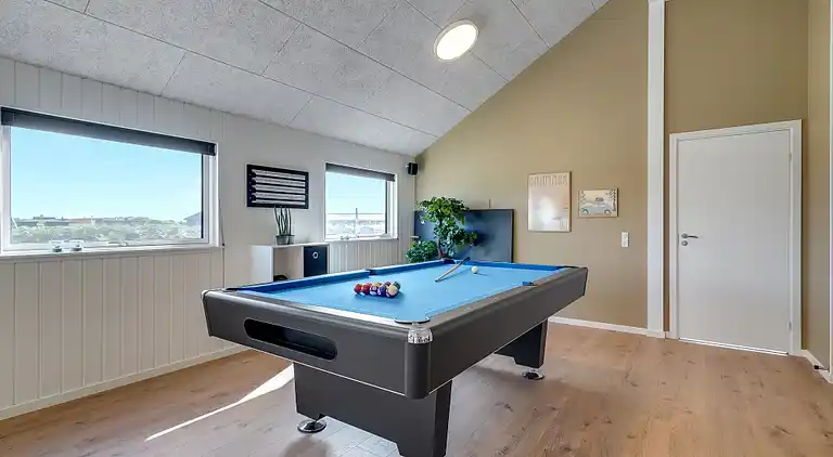 Große Sommerperle mit Pool, Aktivitäten & Spa