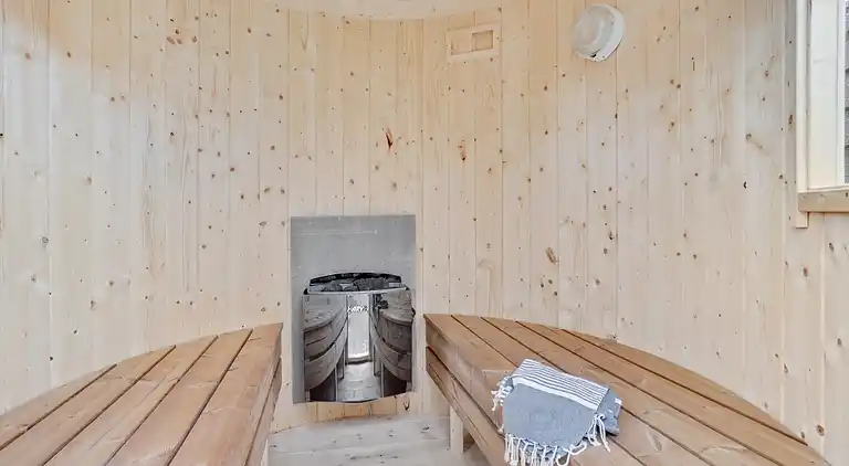 Geräumiges Ferienhaus: Pool, Spa & Spielraum