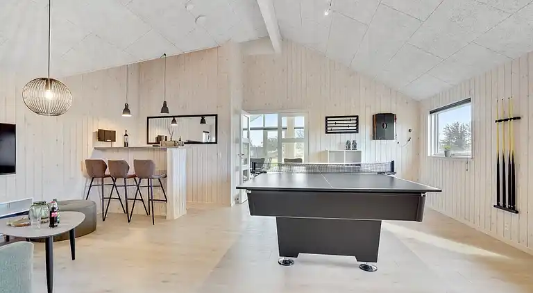 Geräumiges Ferienhaus: Pool, Spa & Spielraum