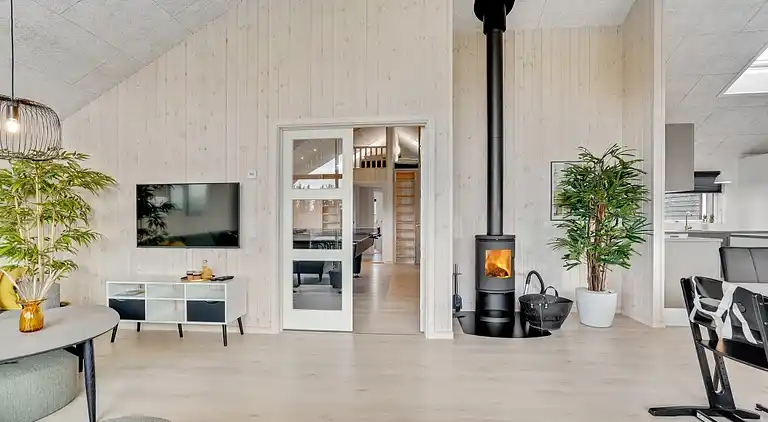 Geräumiges Ferienhaus: Pool, Spa & Spielraum