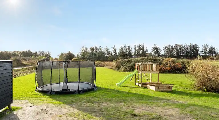 Geräumiges Ferienhaus: Pool, Spa & Spielraum