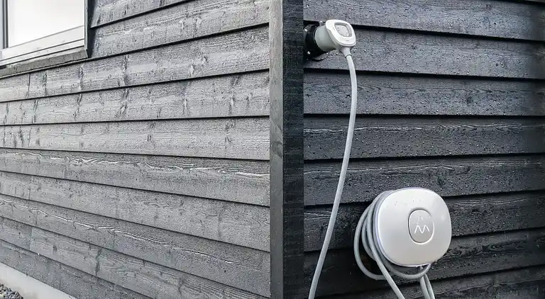 Geräumiges Ferienhaus: Pool, Spa & Spielraum