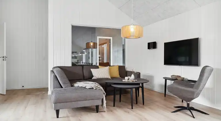 Großes Ferienhaus für 26 mit Pool & Spa