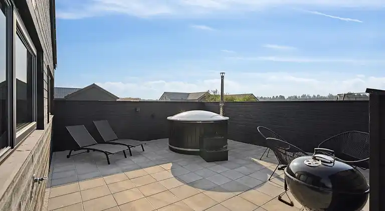 Großes Ferienhaus für 26 mit Pool & Spa