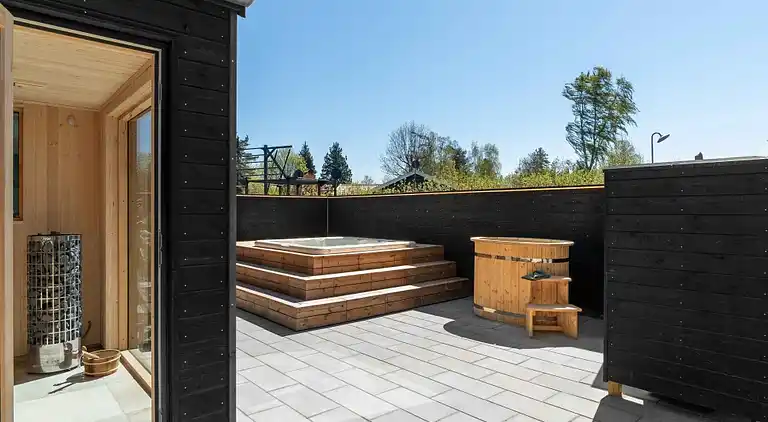 Luxuriöses Poolhaus mit Spa & Aktivitäten