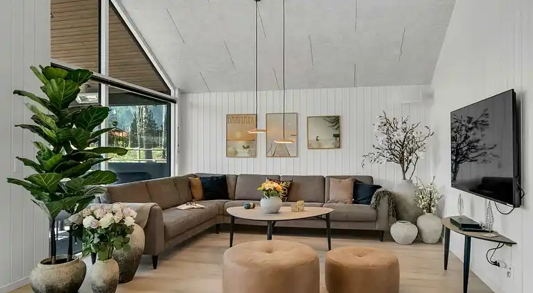 Luxuriöses Poolhaus mit Spa & Aktivitäten