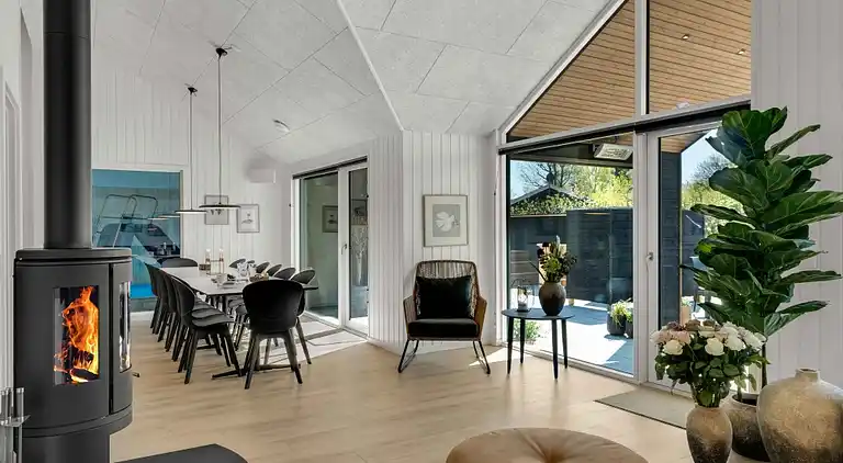 Luxuriöses Poolhaus mit Spa & Aktivitäten