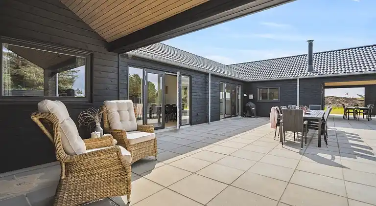 Luxus-Ferienhaus mit Pool, Spa & Aktivitäten