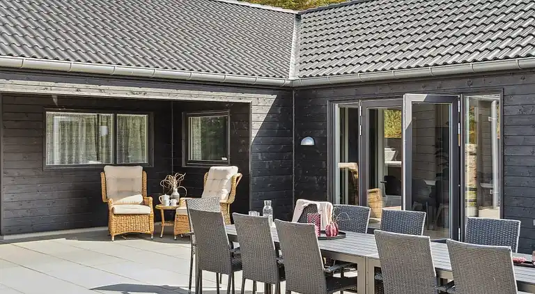 Luxus-Ferienhaus mit Pool, Spa & Aktivitäten