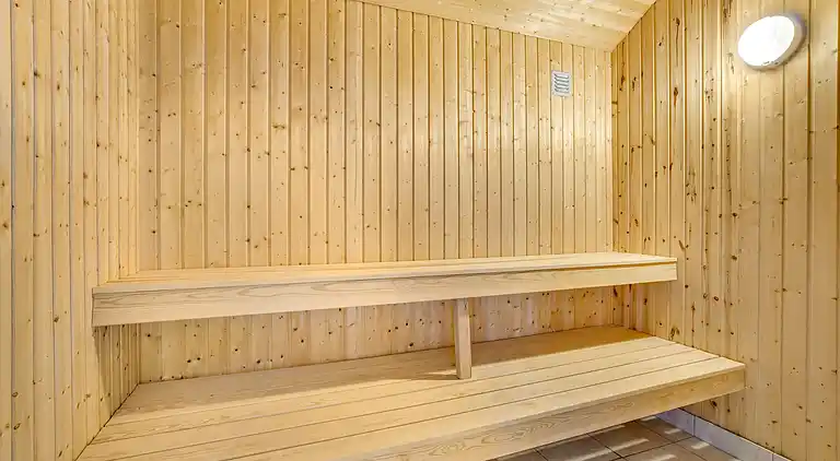 Großes Ferienhaus mit Pool und Aktivitäten