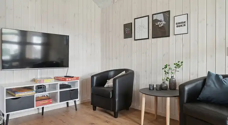 Ferienhaus mit Pool & Spa auf Møn