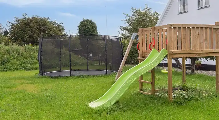 Ferienhaus mit Pool & Spa auf Møn