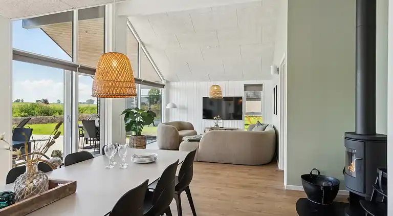 Luxus-Ferienhaus mit Pool bei Hasmark Strand