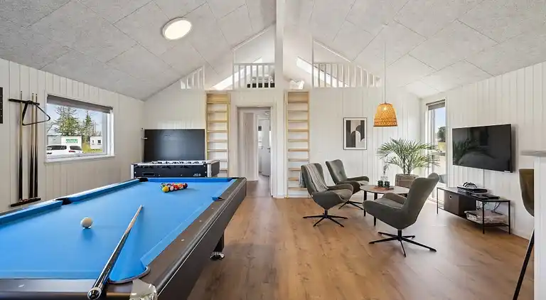 Luxus-Ferienhaus mit Pool bei Hasmark Strand