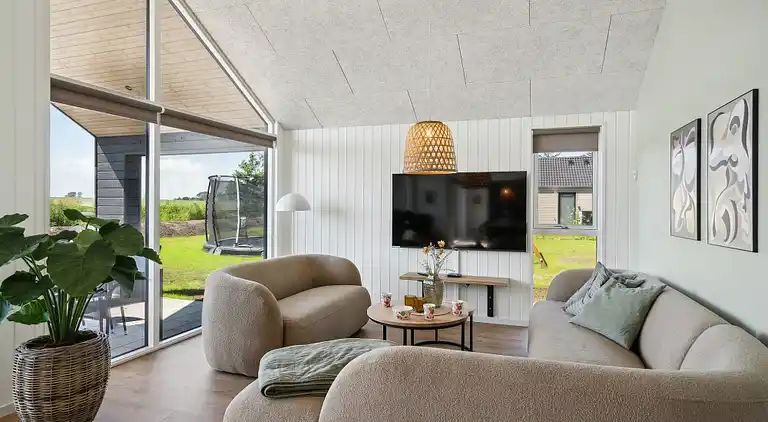 Luxus-Ferienhaus mit Pool bei Hasmark Strand