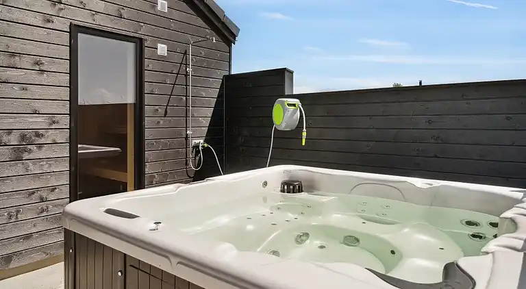 Luxus-Ferienhaus mit Pool bei Hasmark Strand