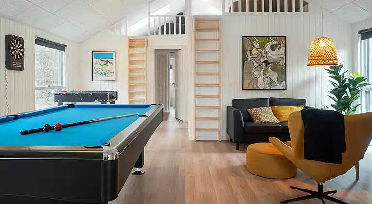 Luxus-Ferienhaus für 18 in Dueodde - Pool & Spa