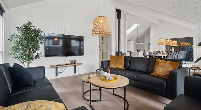 Luxus-Ferienhaus für 18 in Dueodde - Pool & Spa