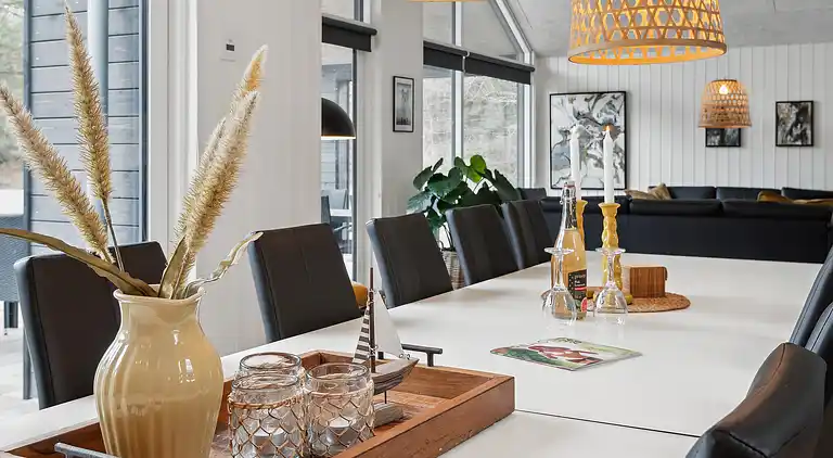 Luxus-Ferienhaus für 18 in Dueodde - Pool & Spa