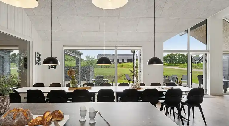 Stort semesterhus i Mommark - pool & aktiviteter