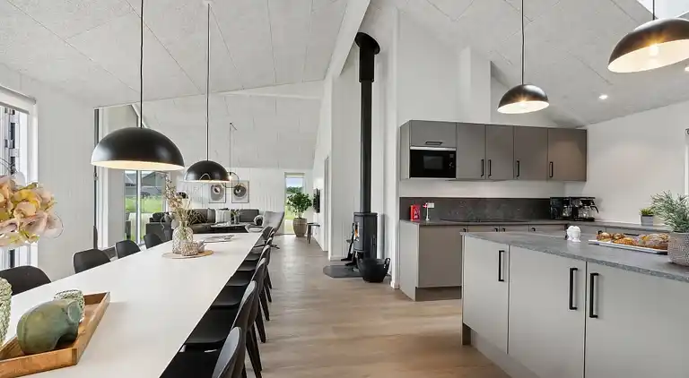 Stort semesterhus i Mommark - pool & aktiviteter