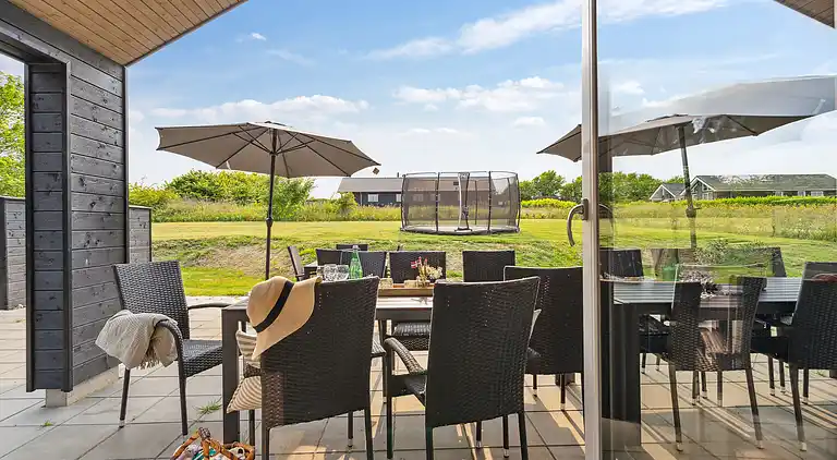 Stort semesterhus i Mommark - pool & aktiviteter