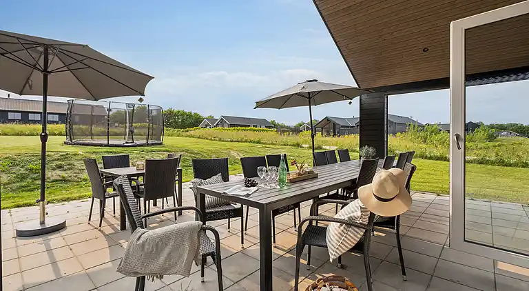 Stort semesterhus i Mommark - pool & aktiviteter