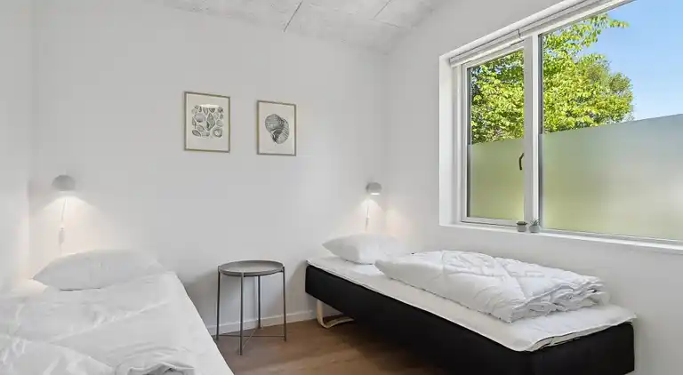 Modernes Ferienhaus bei Rågeleje mit Pool